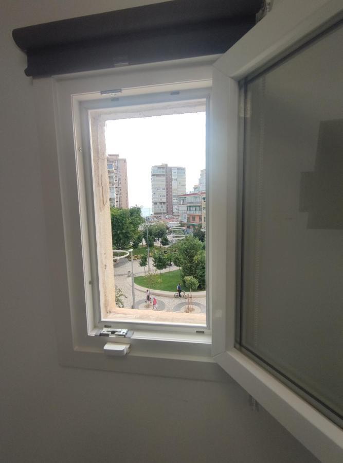 Luxury With Views Apartment